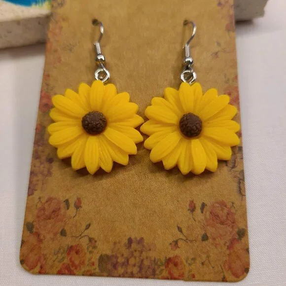 YELLOW GERBER DAISY EARRINGS - Picture 1 of 2